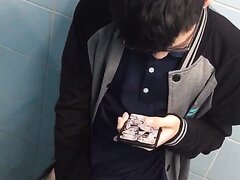 Asian toilet spy - video 107