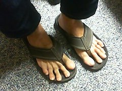 Long toes in flip flops