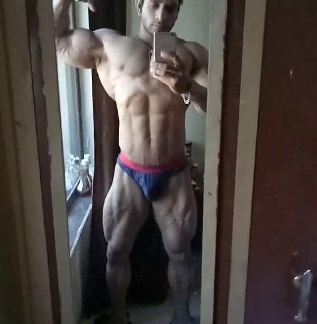 Bodybuilder in mirror