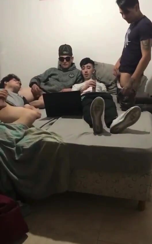 Friends watching porn together - video 2