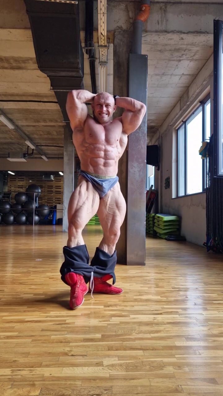 Thick MuscleBull