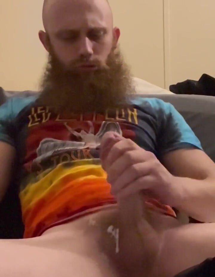 Bearded white guy blows big load 2
