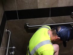Worker wanking - video 2