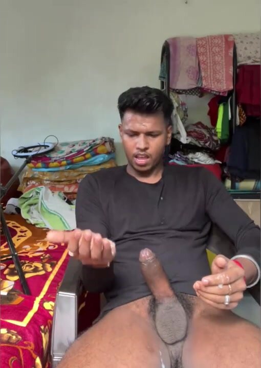 Desi twink - video 8