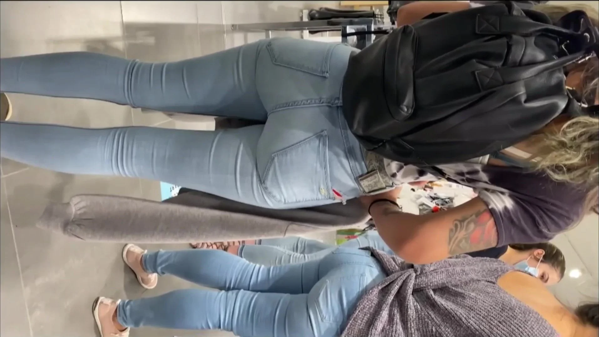 Wetting Her Pants in Public - ThisVid.com