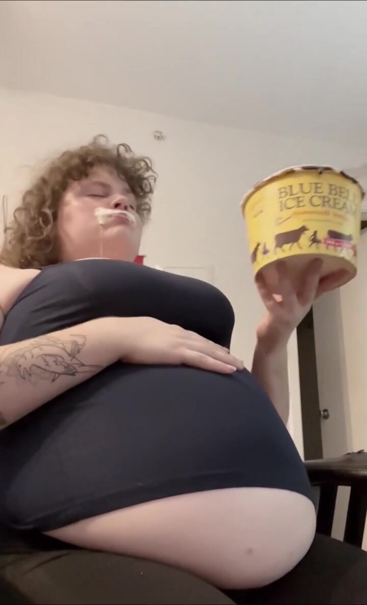 white chubby girl show her full   fat tummy 2