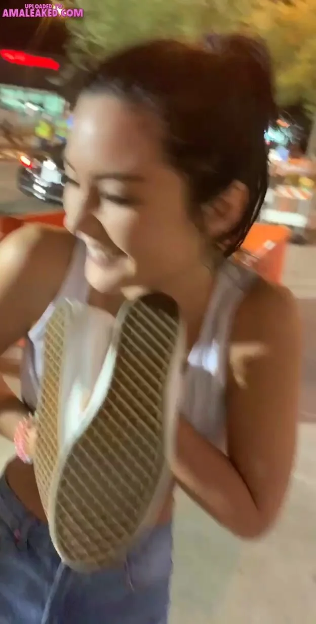 Girl flashes tits on street ThisVid com 