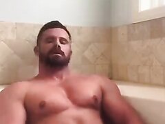 Hot Married Dad Jerking Off in Tub