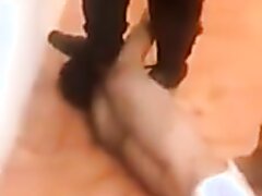 OFFICER BRUTALY CRUSH THE FACE OF A MAN