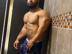 Beefy daddy - video 3