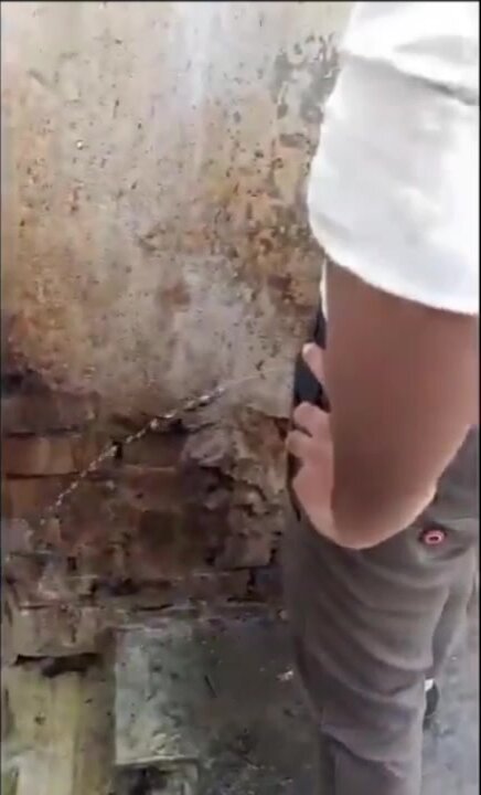 Indian public urinal - video 8