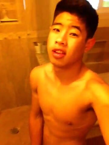 Asian Guy Shower - video 2