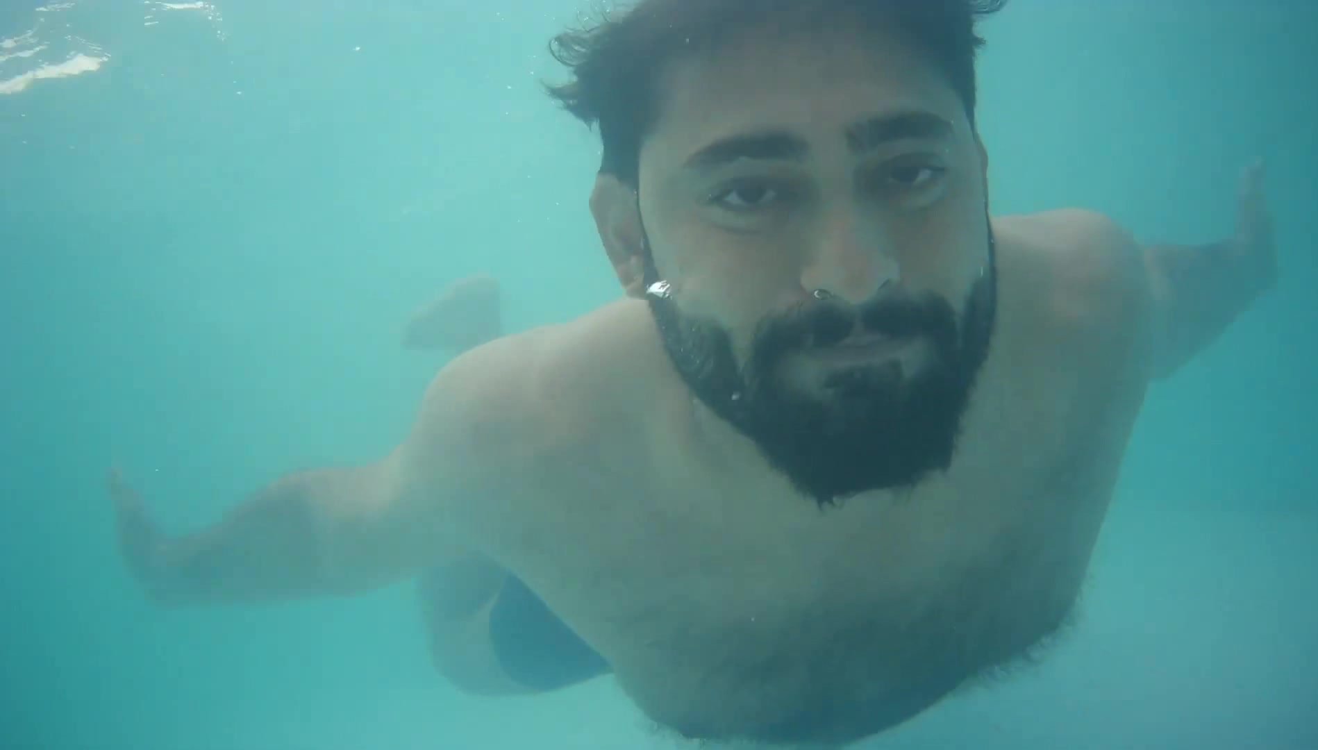 Arab cuties barefaced underwater in pool