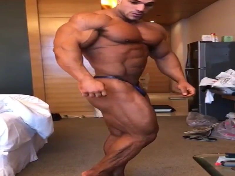 Huge Arab Muscles
