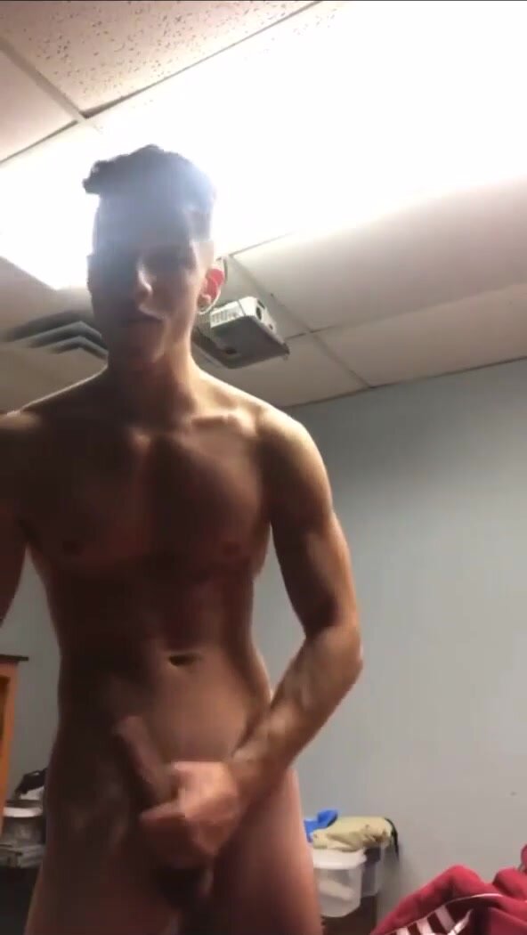 Very hot str8 young guy with huge cock