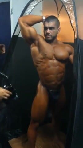 Arab Muscle Tan