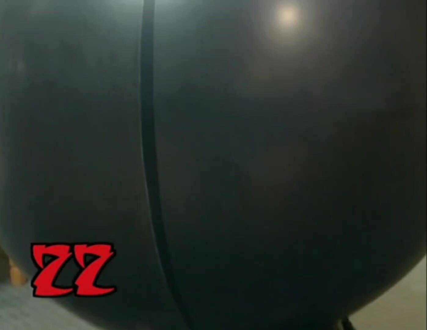 Fist of Zen : latex suit inflation