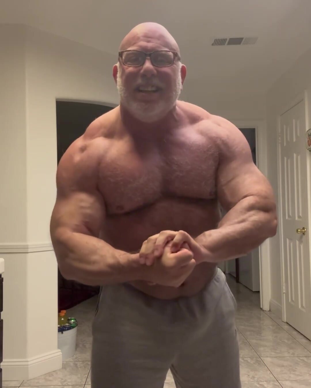 Strong Muscledaddy