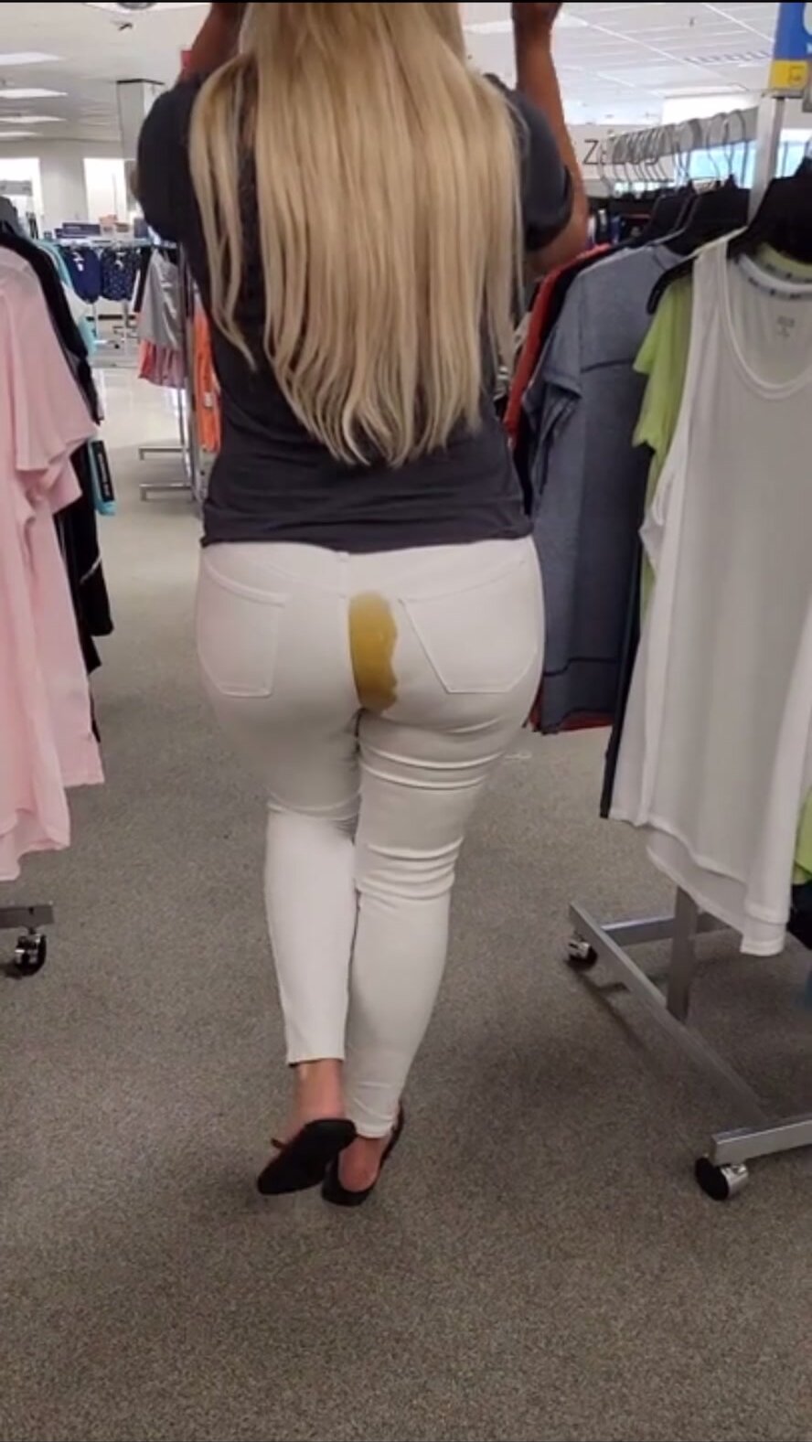 Pooping pants - video 4