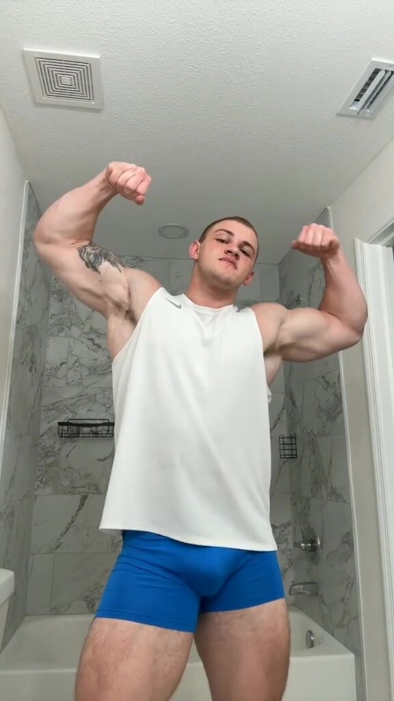 handsome young muscle guy, nc bulge