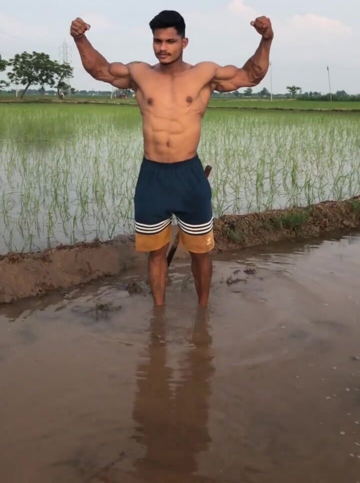 Natural bodybuilder from India