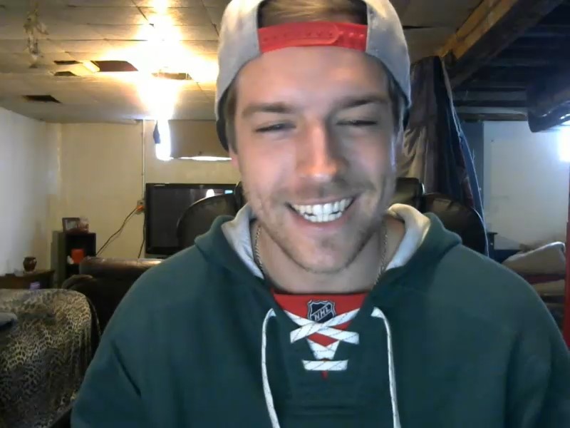 Cam stud who likes to jerk it 002