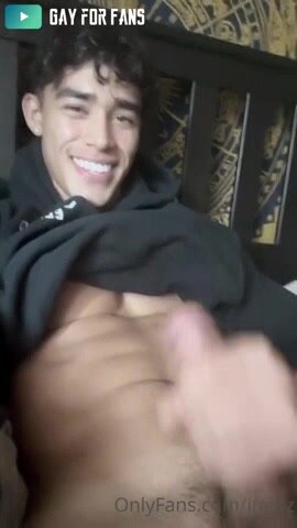 Hot Guy Jacking Off - video 3