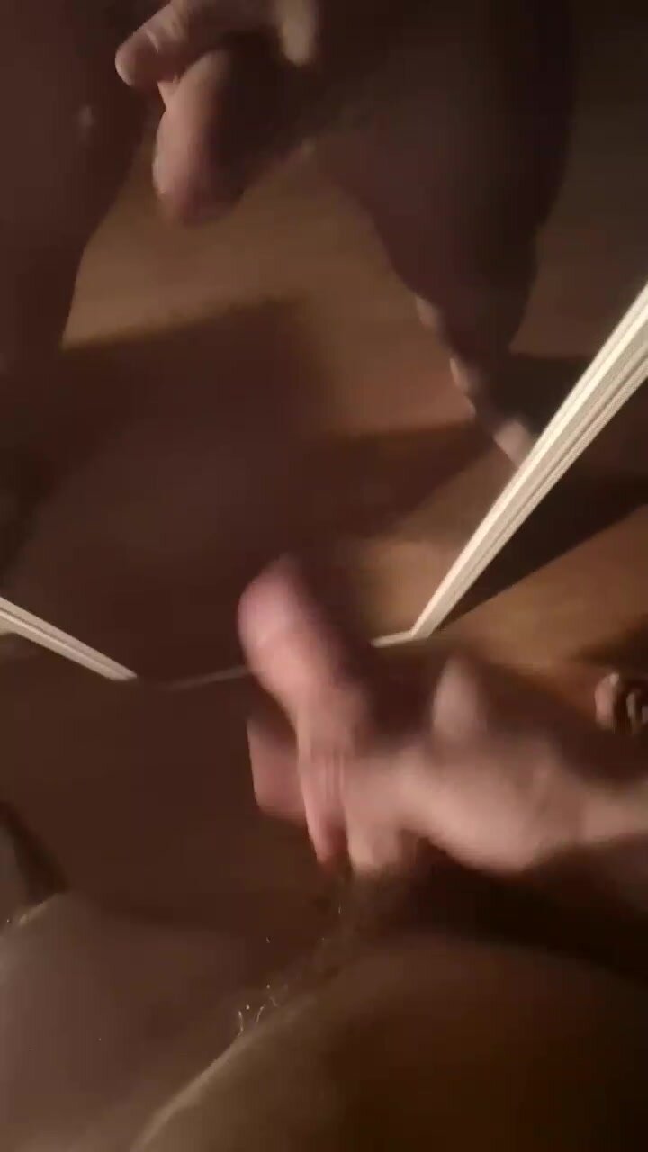 Jerking off in front off the mirror  and cumming !