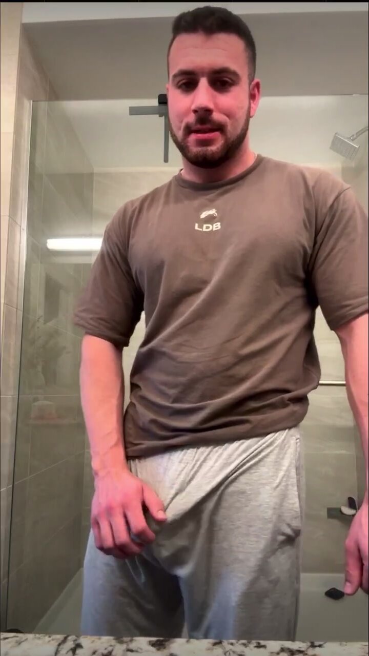 Desperate greedy  livestreamer begs for money