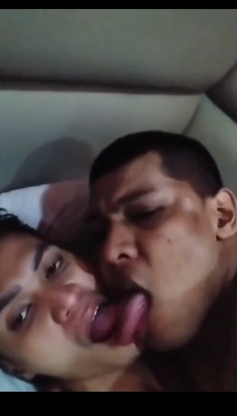 Filipino Masseur-escort