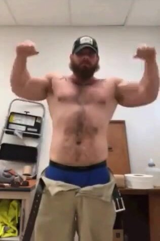 FLEXING - video 4