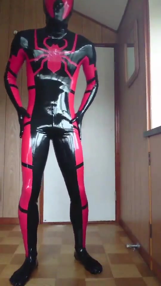 full rubber spider suit - video 2