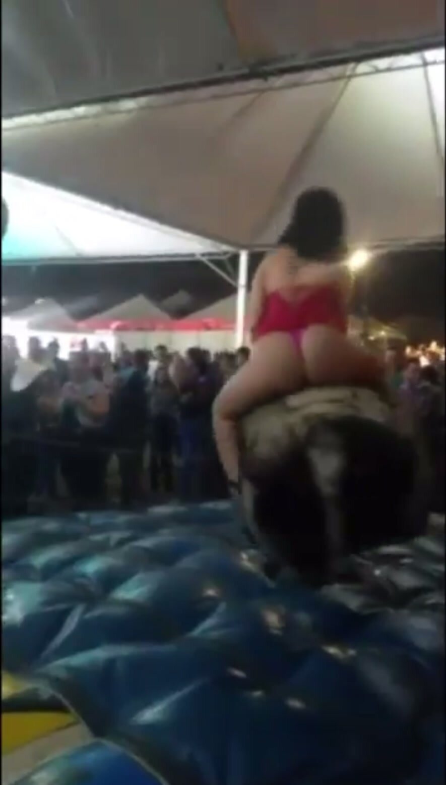 Mechanical Bull upskirt - video 2 - ThisVid.com