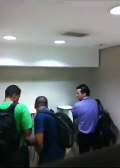 BANHEIRAO GAY