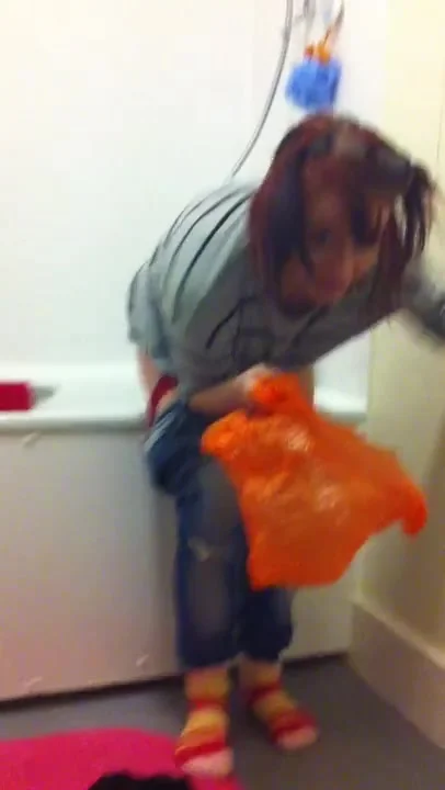 In Front Of Her Friends - Girl Poops in Bag in Front of her Friend - ThisVid.com