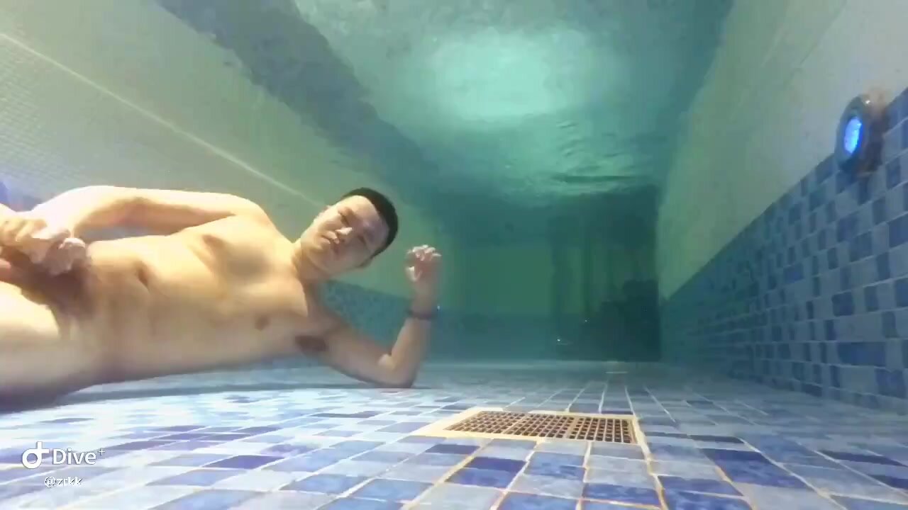 Sexy Asian Man (HD) - video 3