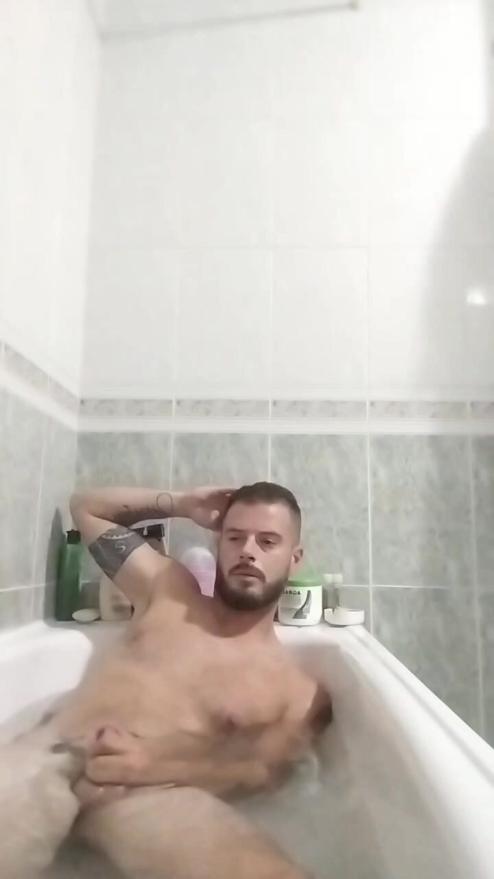 Bath play - video 2
