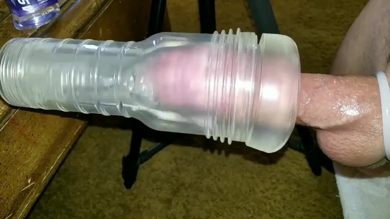 Moaning BWC cums in rotating fleshlight