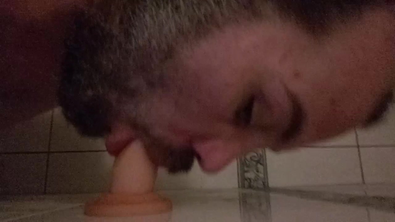 First time deepthroat tryout with my dildo