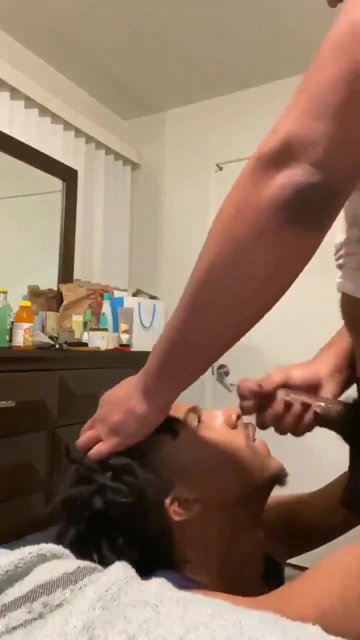 Sleepover shit - video 2