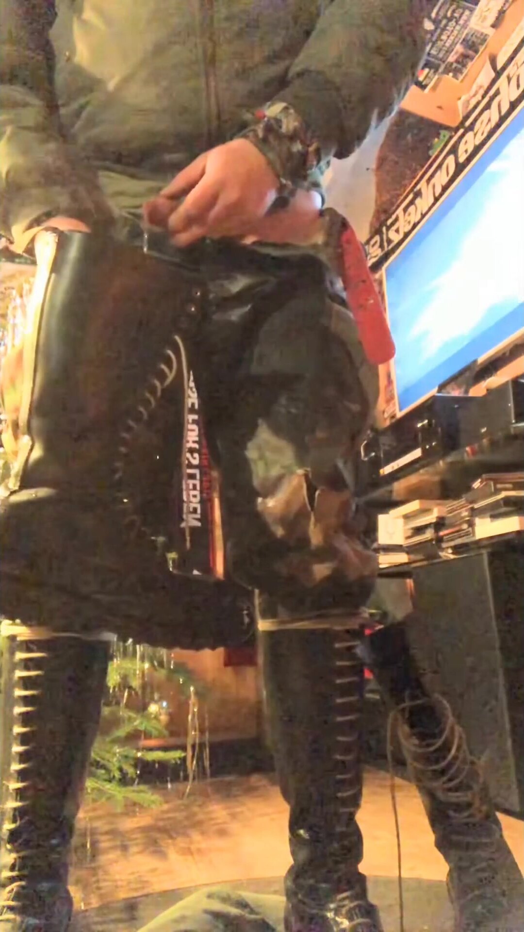 PISSING IN BOOT AND ON BOMBER
