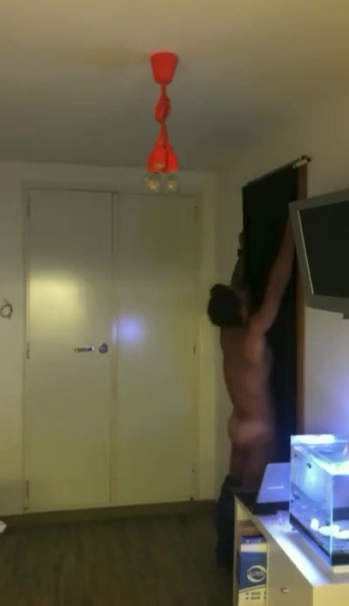 Voyeur: Gloryhole italiano 2 - ThisVid.com