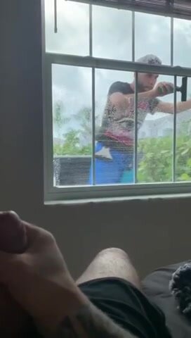 TEASING STRAIGHT WORKER - ThisVid.com