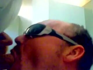 gloryhole_in_public_restroom