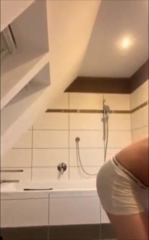 Hot teen jerking off - video 4