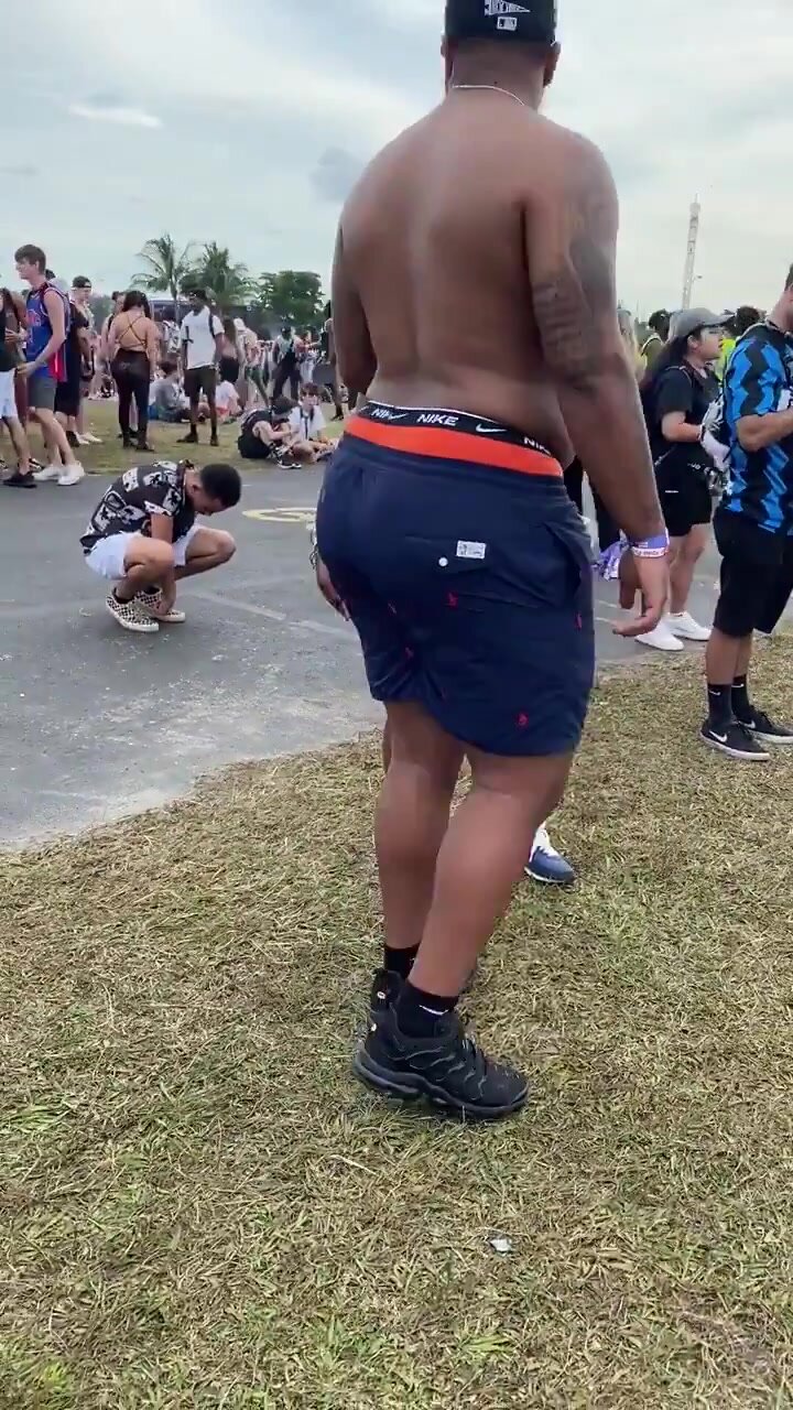 Chubby huge ass