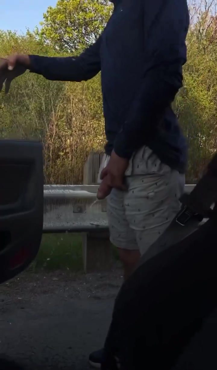 Huge cock pissing - video 7