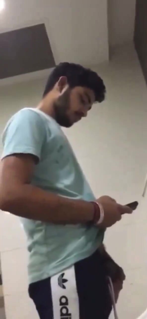 Public toilet - video 79
