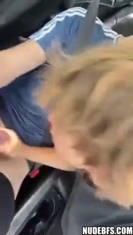 Car blowjob - video 23