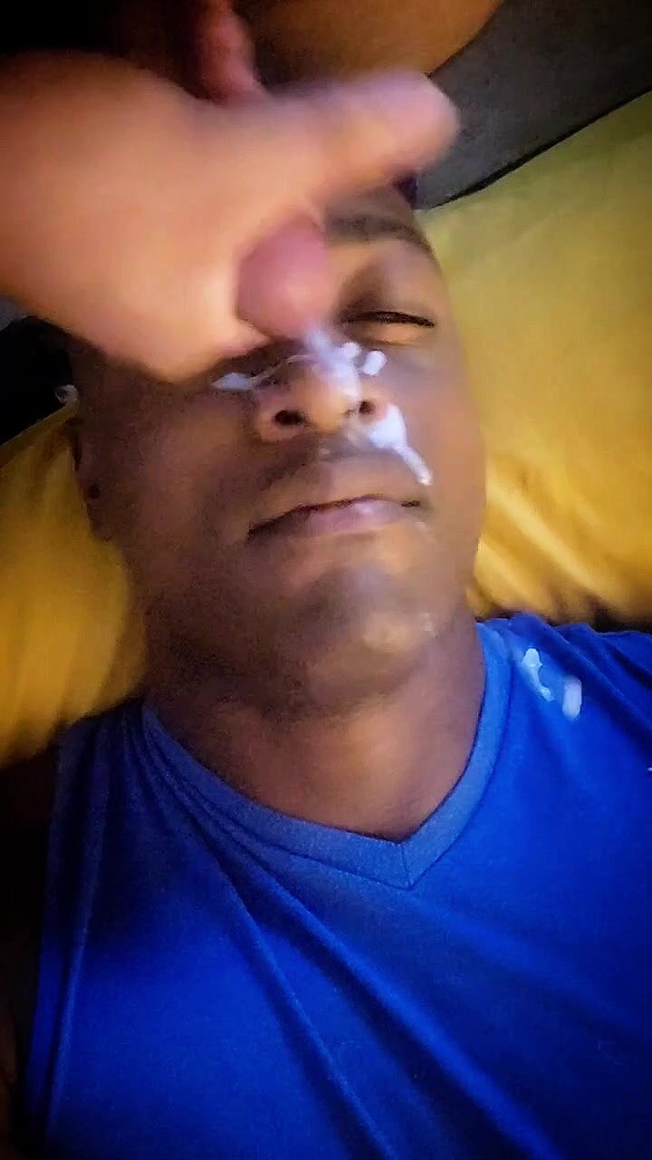 Huge facial - video 13